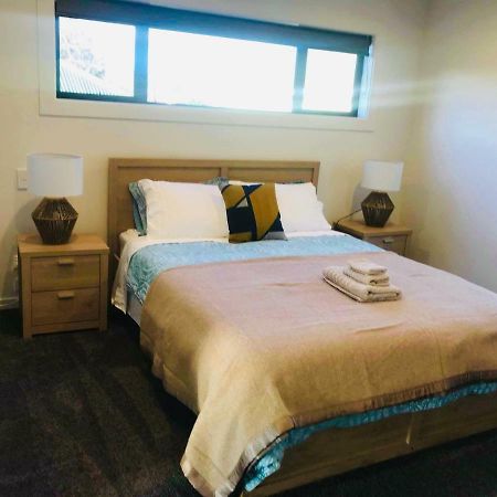 Central Park Gemini Apartments Хамилтън Екстериор снимка