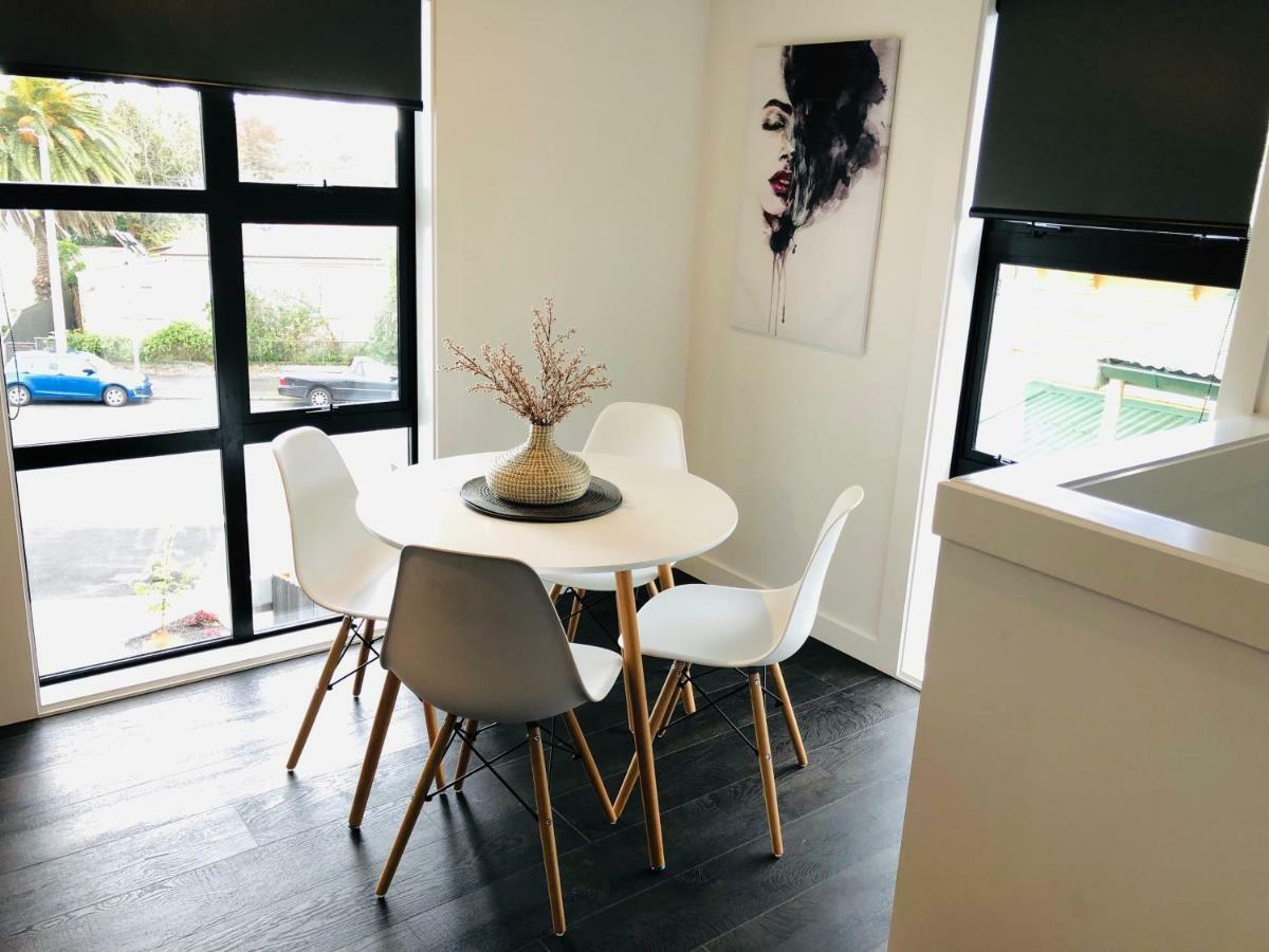 Central Park Gemini Apartments Хамилтън Екстериор снимка