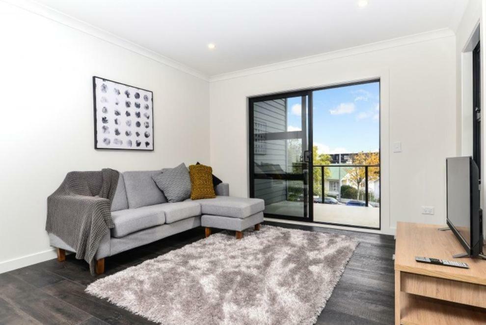 Central Park Gemini Apartments Хамилтън Екстериор снимка