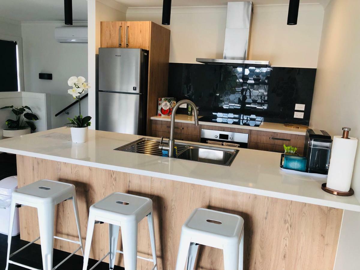 Central Park Gemini Apartments Хамилтън Екстериор снимка