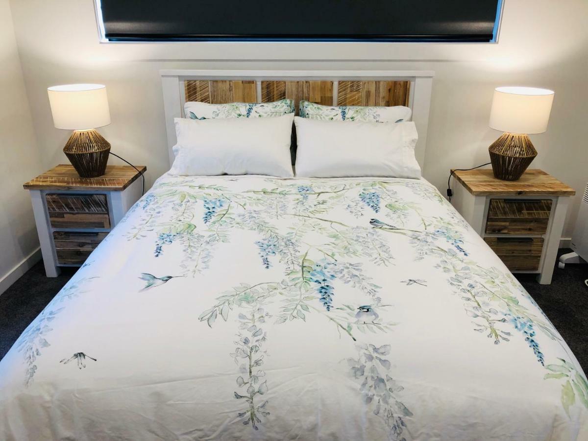 Central Park Gemini Apartments Хамилтън Екстериор снимка