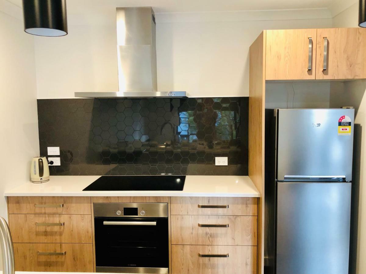 Central Park Gemini Apartments Хамилтън Екстериор снимка